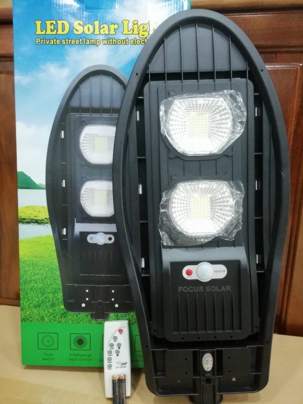 Đèn liền thể năng lượng mặt trời 100W