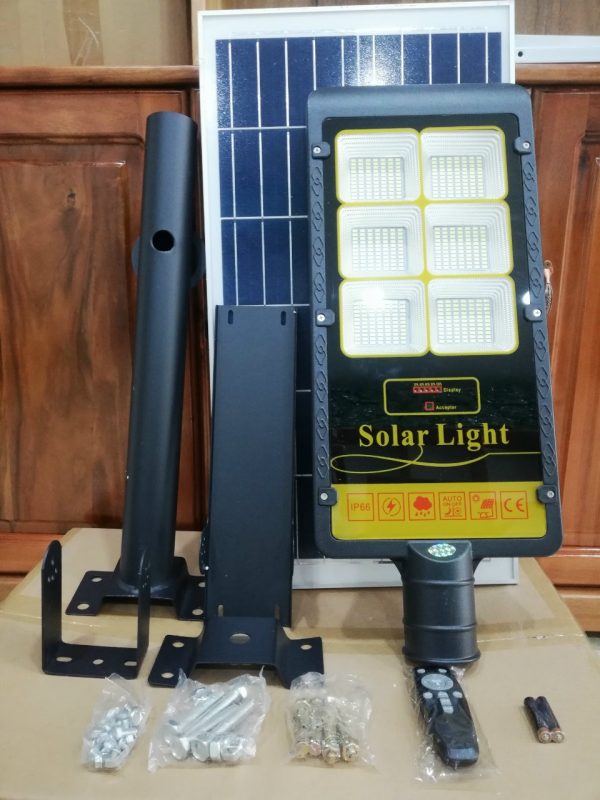 Đèn đường năng lượng mặt trời 300W